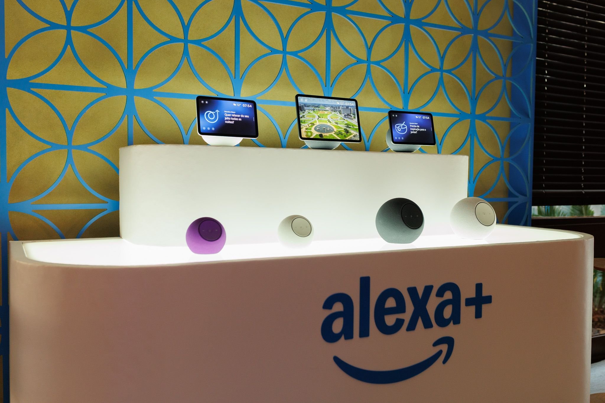 Tela da configuração do Alexa+ em um Echo Show