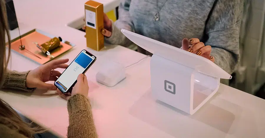 A disputa girava em torno do acesso ao chip NFC do iPhone para pagamentos por aproximação