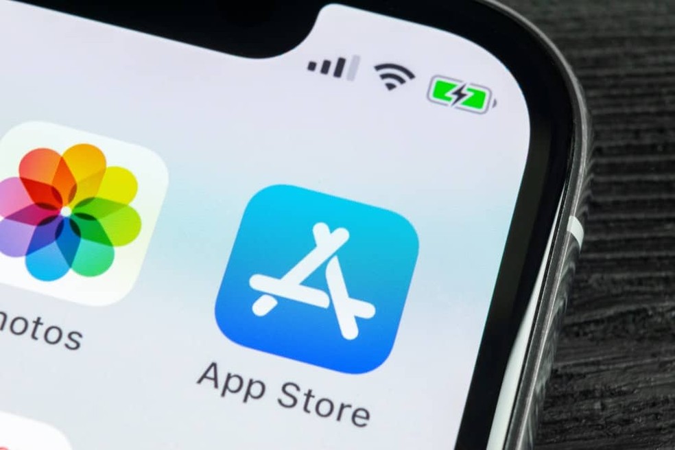 Apple libera instalação de apps de terceiros no iPhone no Brasil após acordo com o Cade