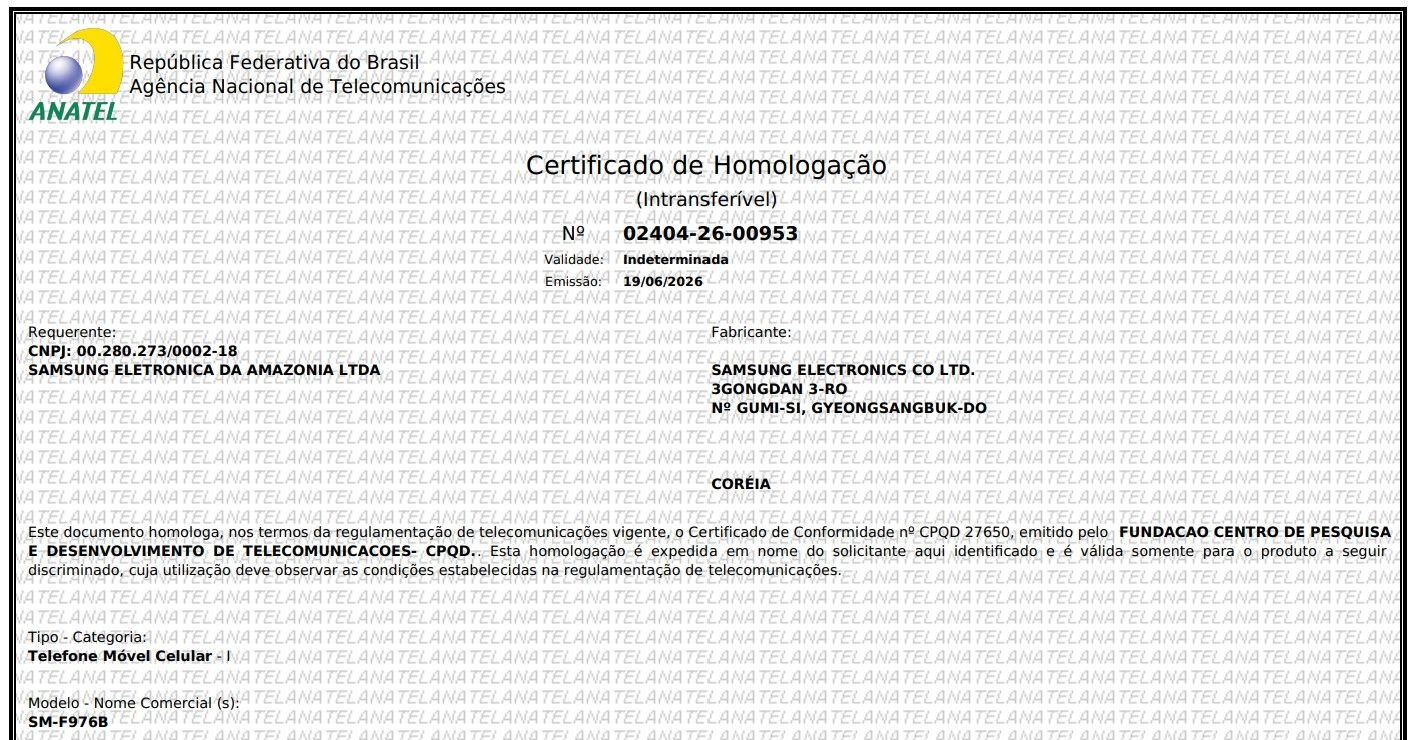 Detalhe do design fino do dobrável da Samsung