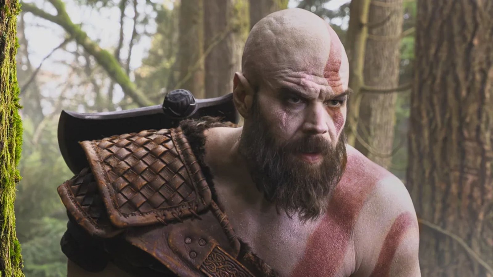 Série de God of War troca o ator de Kratos após lesão no set