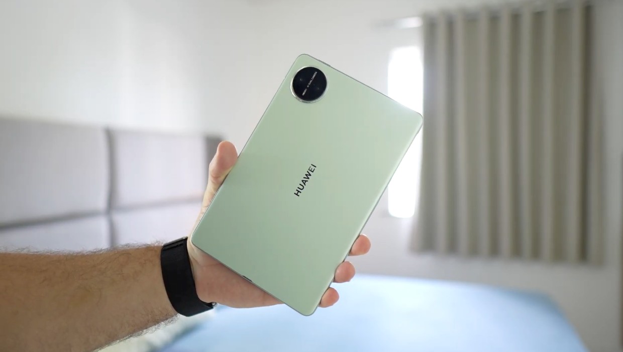 Huawei MatePad Mini chega ao Brasil com tela OLED de 8,8'' e 120 Hz que cabe no bolso