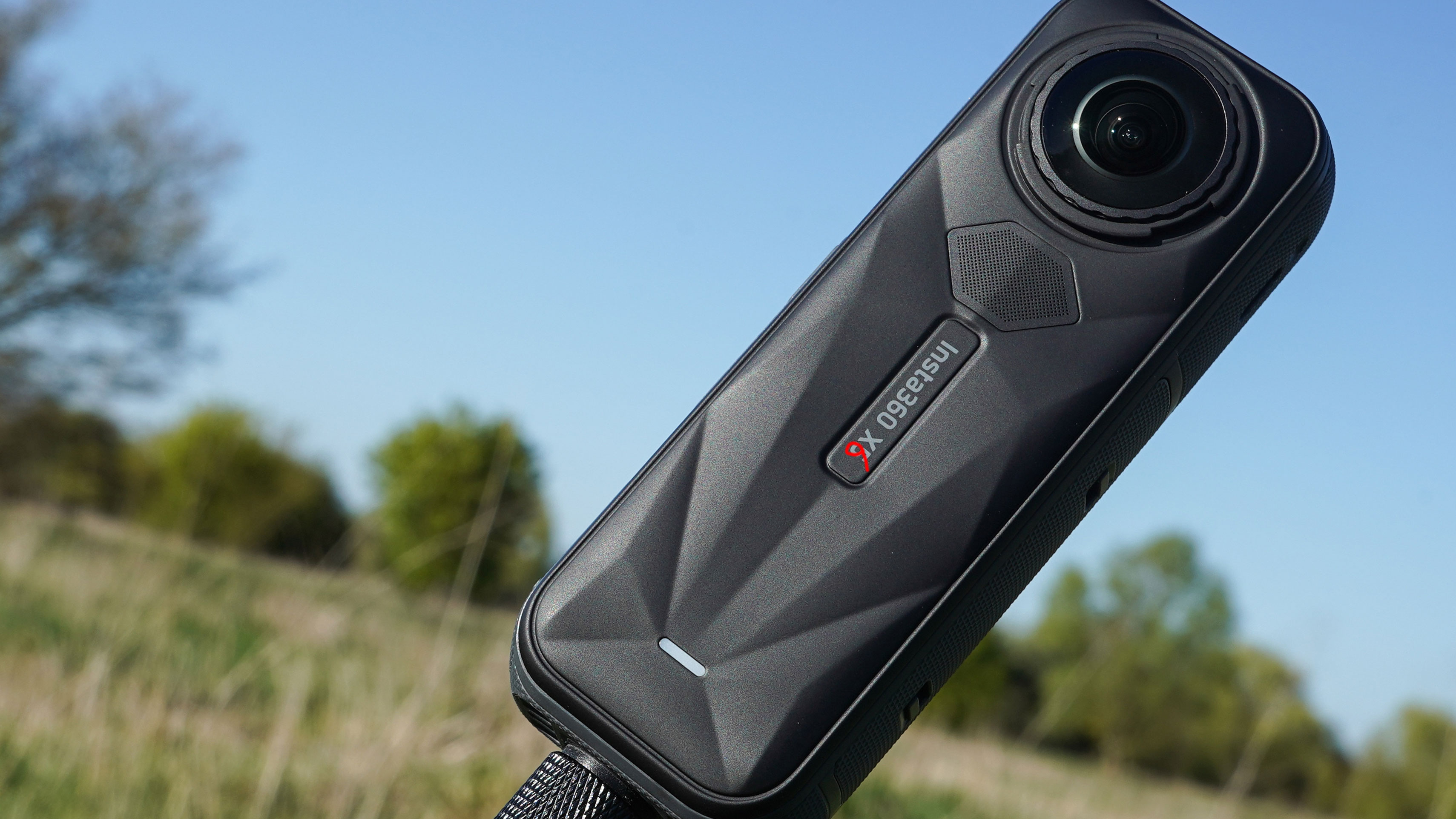 Insta360 X6 vaza com vídeo 8K a 60 fps e promessa de sensor maior