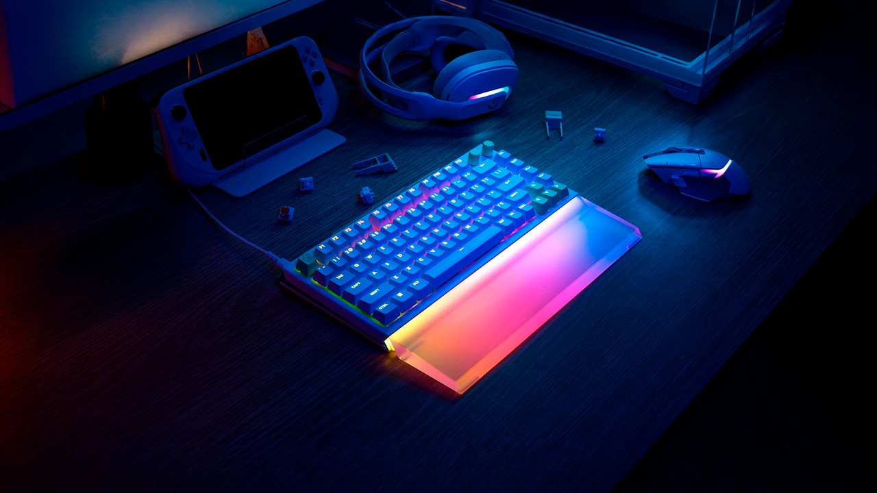 Logitech G512 X com iluminação RGB
