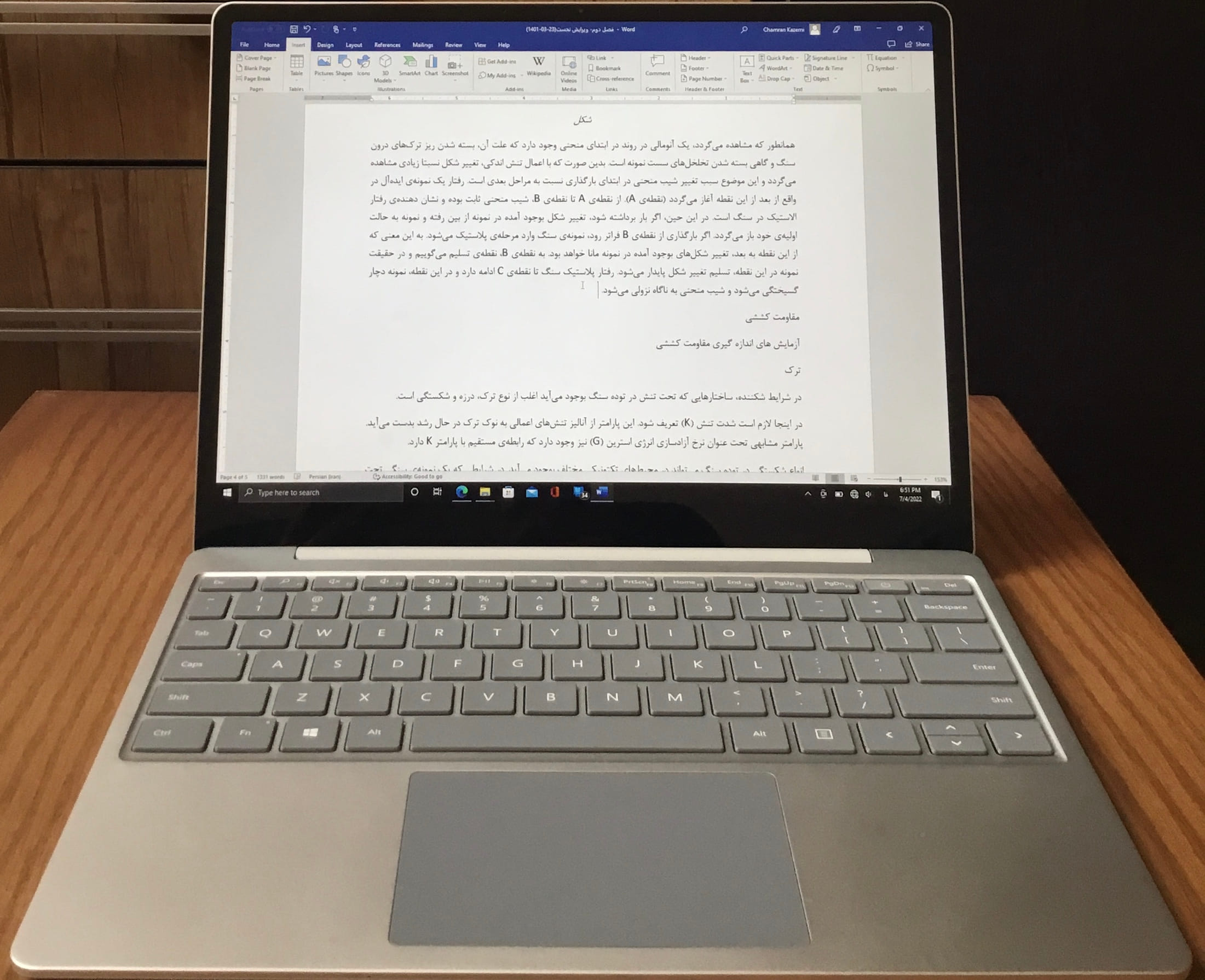 Microsoft encerra Surface Go e Laptop Go e abandona linha de entrada
