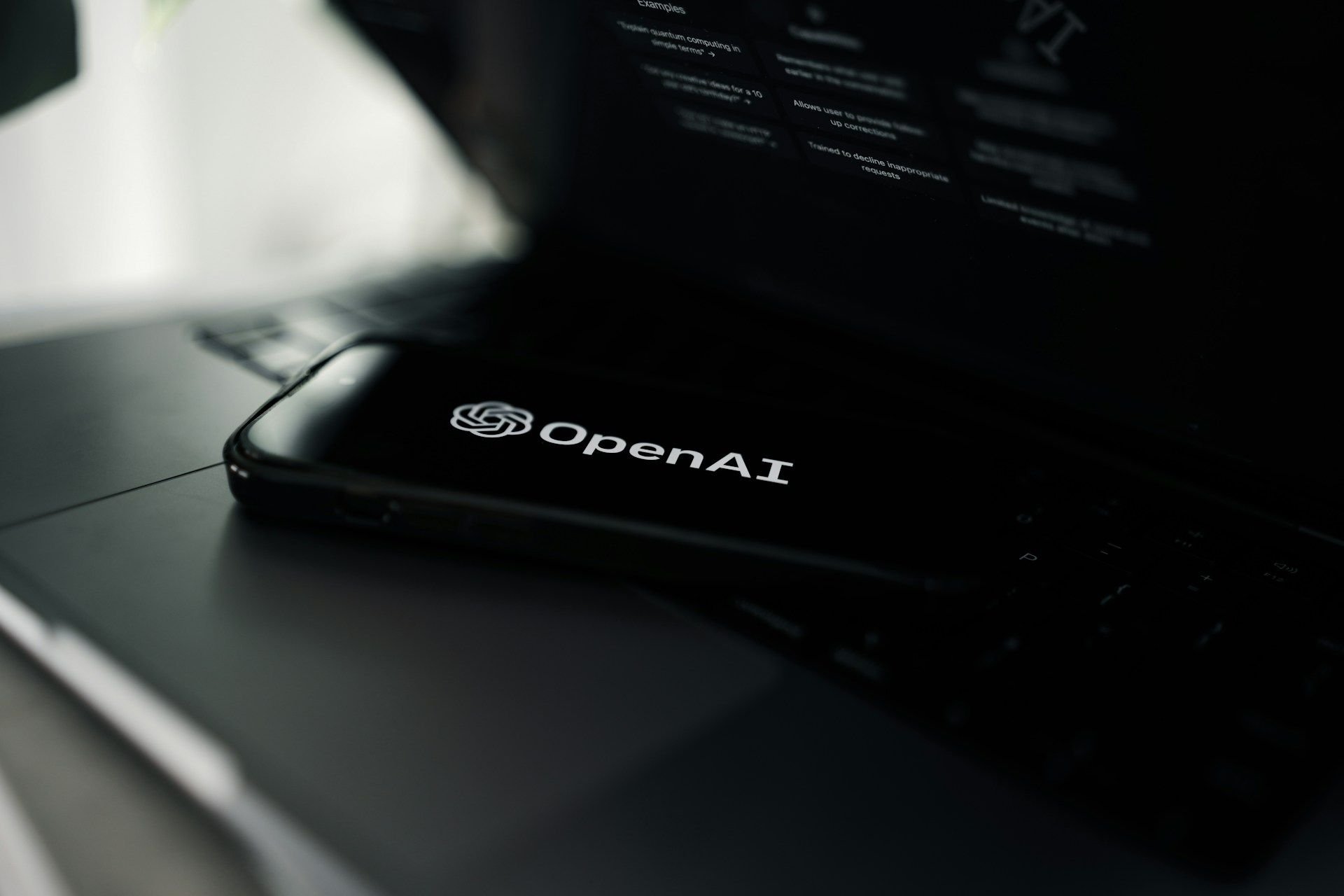 OpenAI pausa testes do modelo Astra por riscos graves de cibersegurança