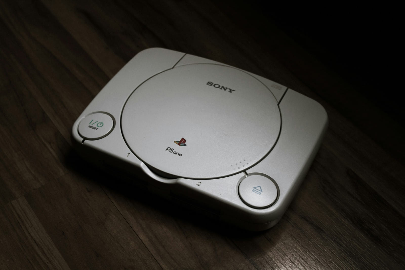 Programador recria o PlayStation 1 inteiro com a ajuda da IA Claude