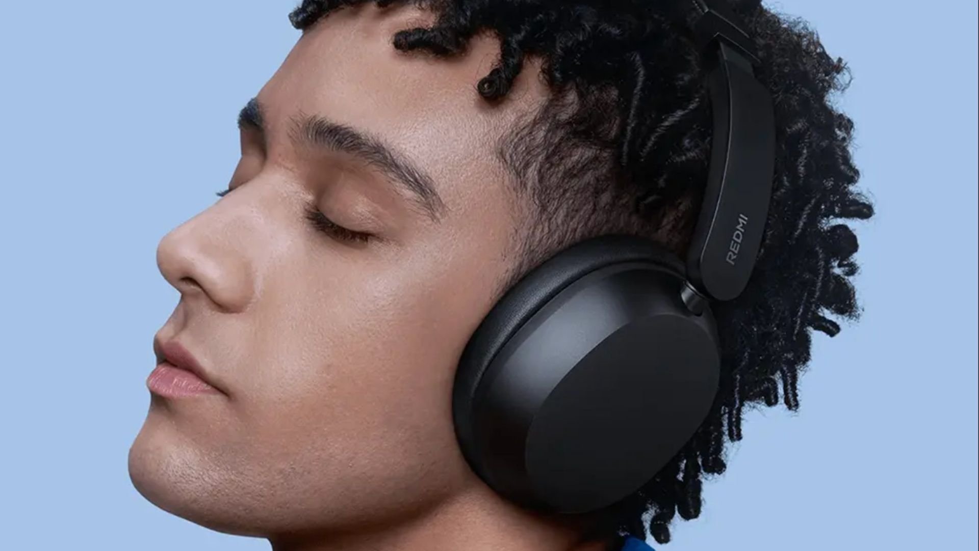 Redmi Headphones Neo chega ao Brasil por R$ 799 com ANC de 42 dB e 72 horas de bateria