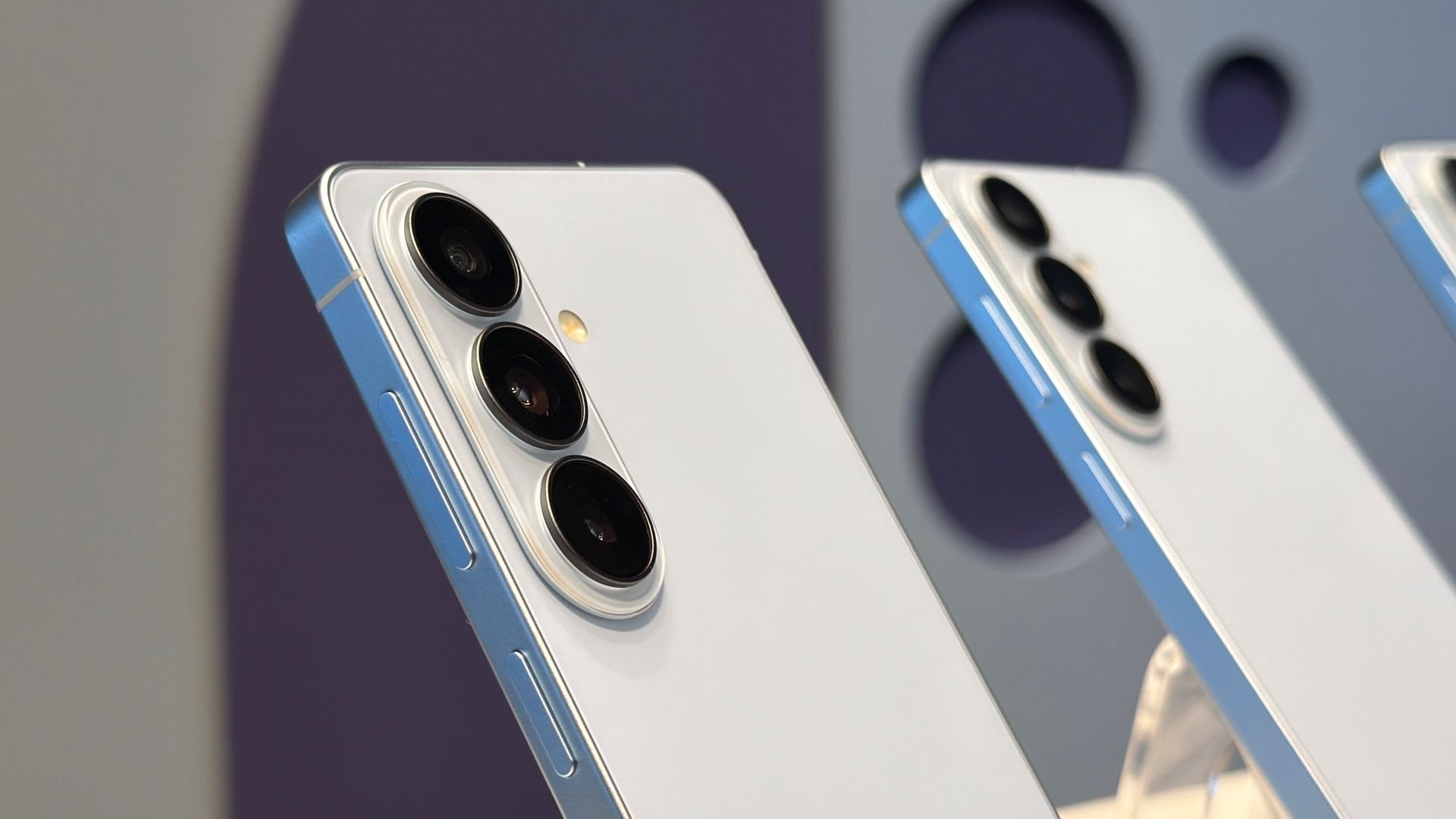 Samsung Galaxy S26 FE câmeras e design