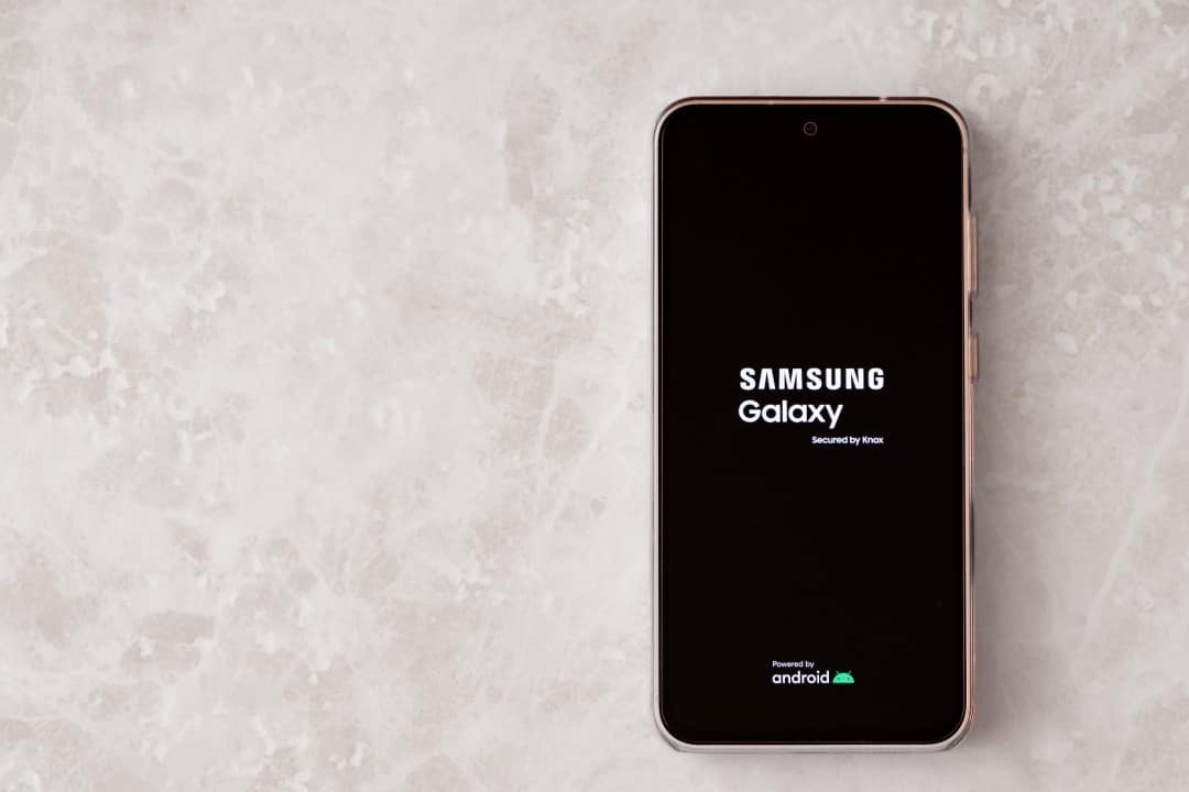 Conceito do novo design traseiro do Galaxy S27 Ultra