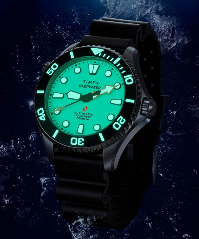 Timex Deepwater Meridian 300: relógio de mergulho de titânio com safira