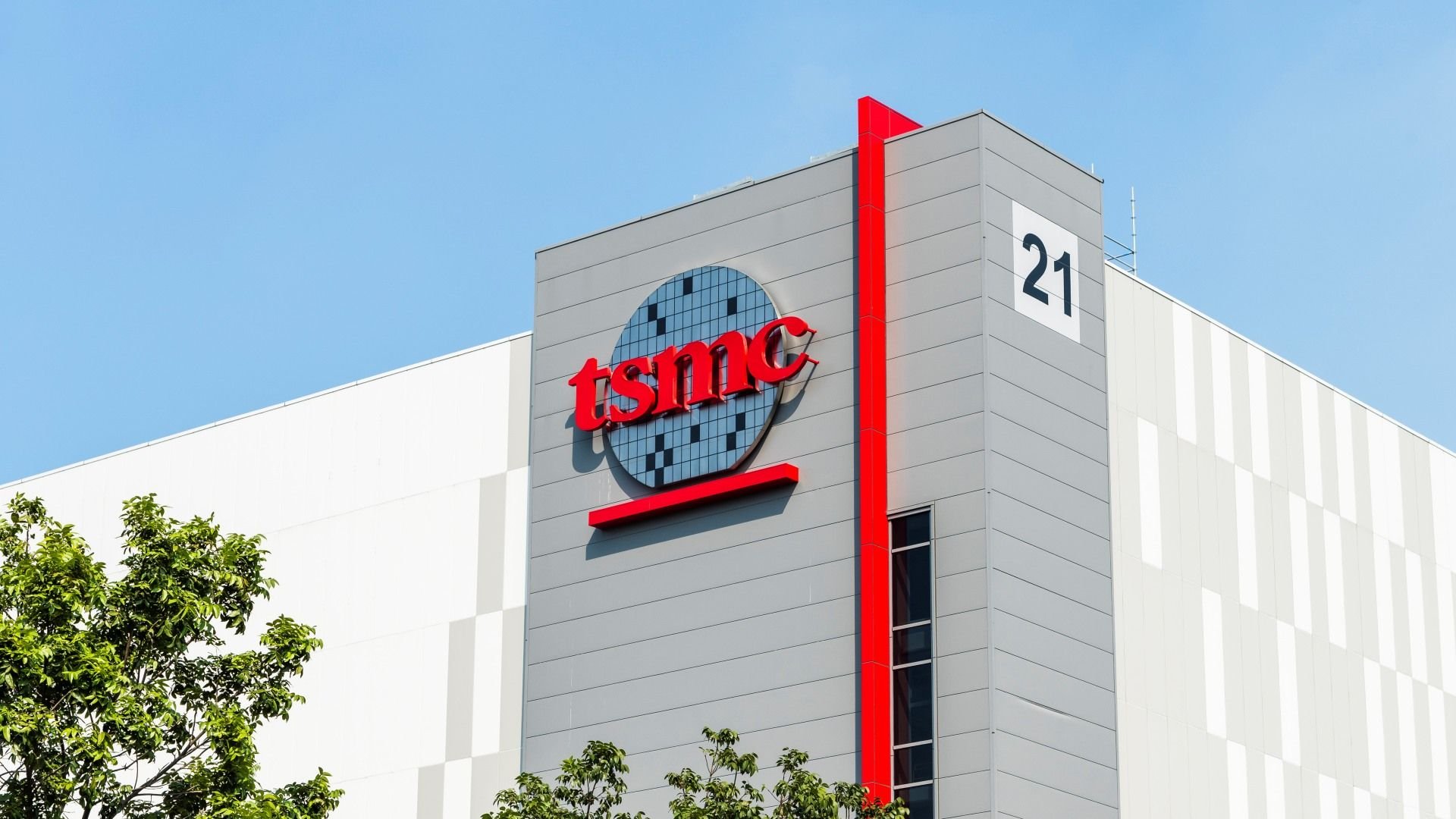 TSMC alerta que falta de água e de talentos ameaça a produção de chips de IA