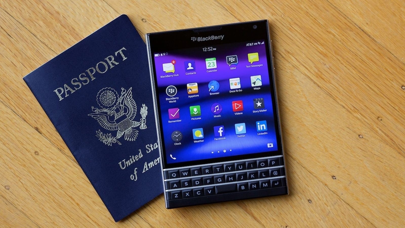Zinwa P26 transforma o BlackBerry Passport em celular Android com Helio G99 e 12 GB de RAM